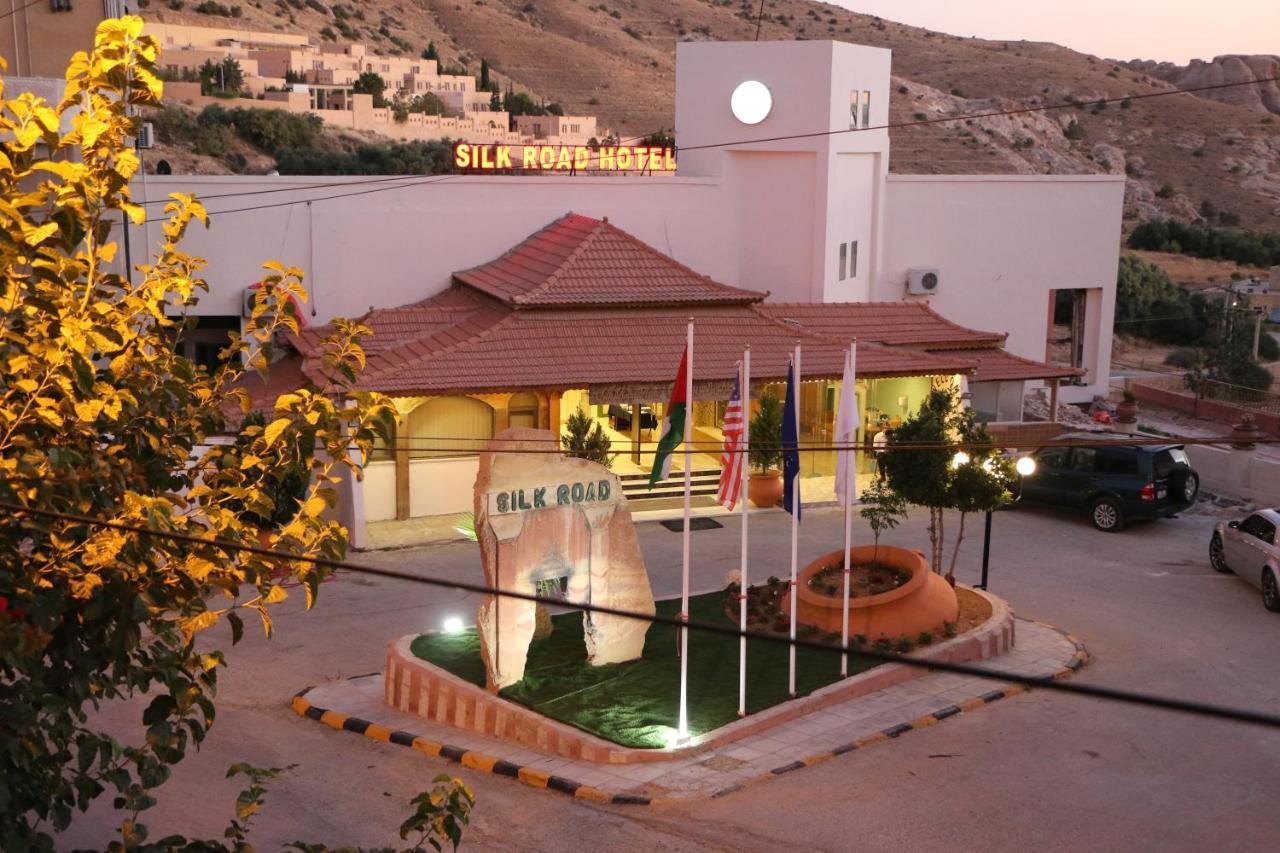 Silk Road Hotel Wadi Musa Exterior foto